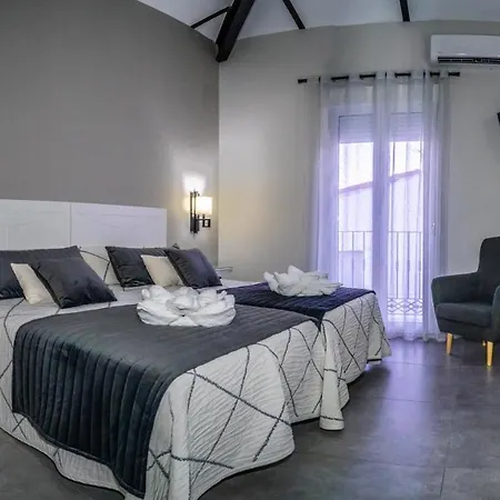 Апартаменты Turisticos El Altozano Фуэнтес-де-Леон