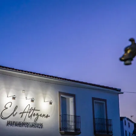 Turísticos El Altozano * Fuentes de León