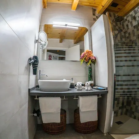 Apartamento Turísticos El Altozano Fuentes de León