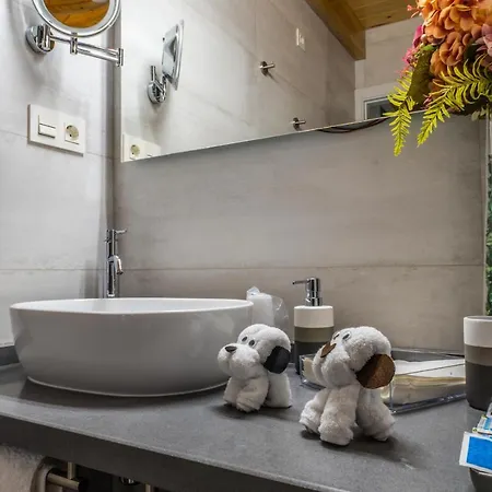 Apartamento Turísticos El Altozano