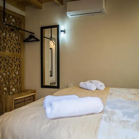 Turísticos El Altozano Apartamento *