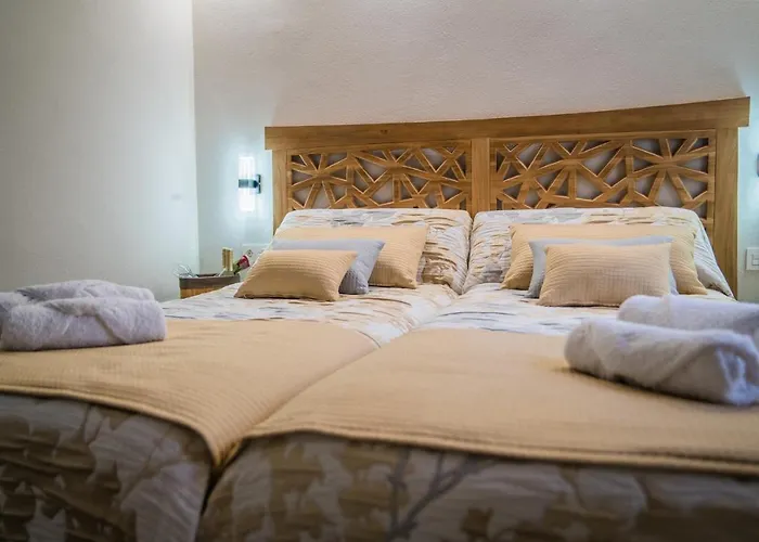 Turisticos El Altozano Фуэнтес-де-Леон