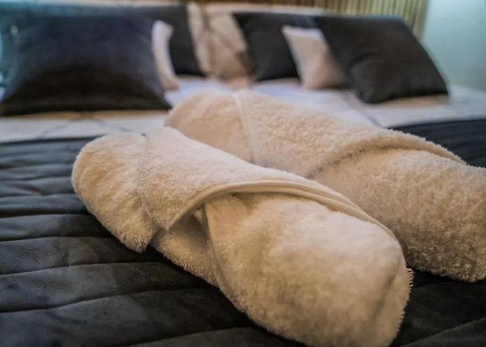 Turisticos El Altozano * Фуэнтес-де-Леон